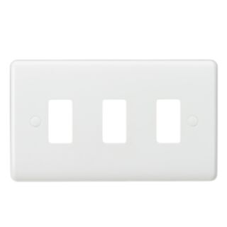 Knightsbridge Curved Edge Grid Faceplate 3 Gang