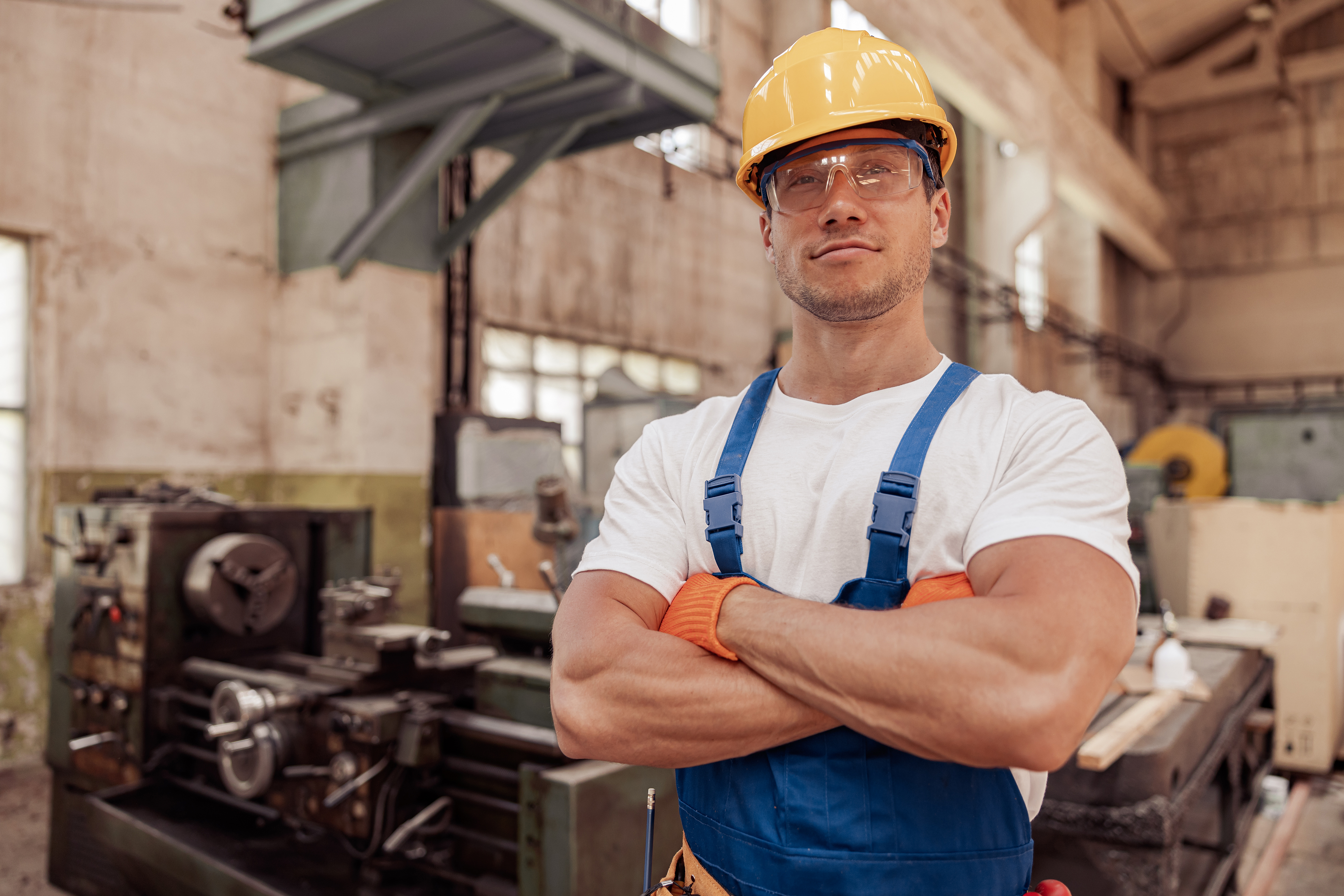 Builder wearing protective Goggles